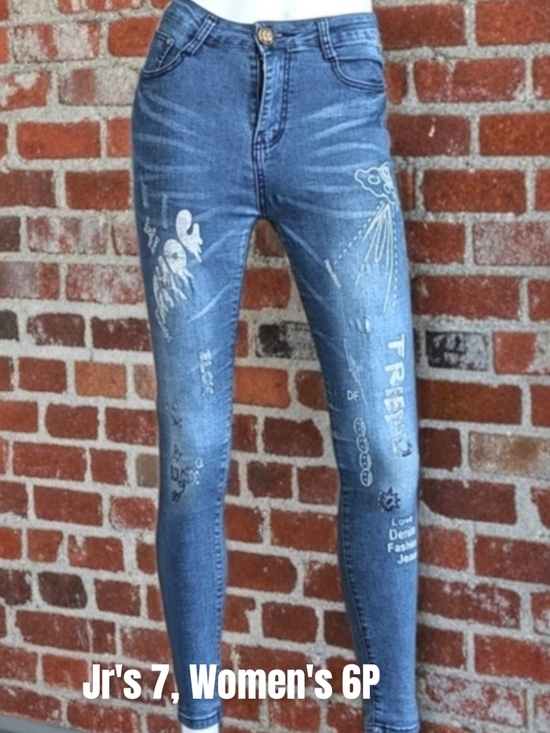 Back DG Denim - Back DG Distressed Graffiti Jeans(Jr's 7, Adult 6S)